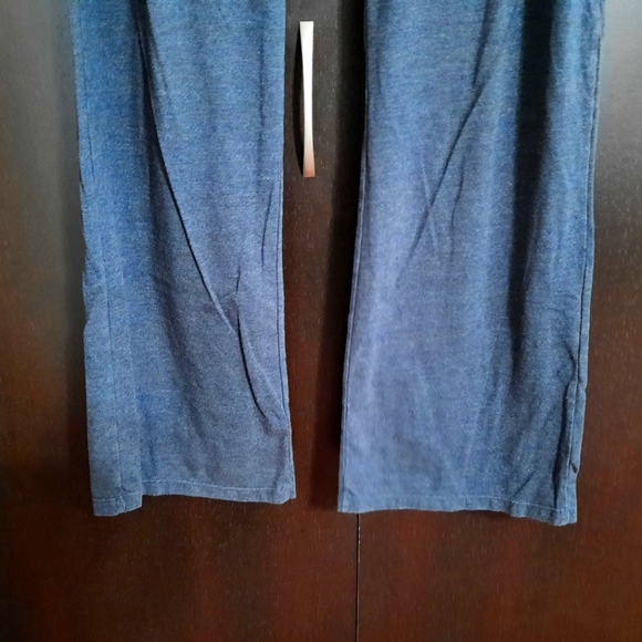 Spalding Flare Leg Athletic Yoga Pants - Picture 4 of 6